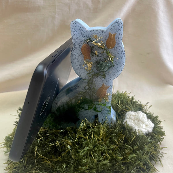 FISH POND — Cat Phone Stand
