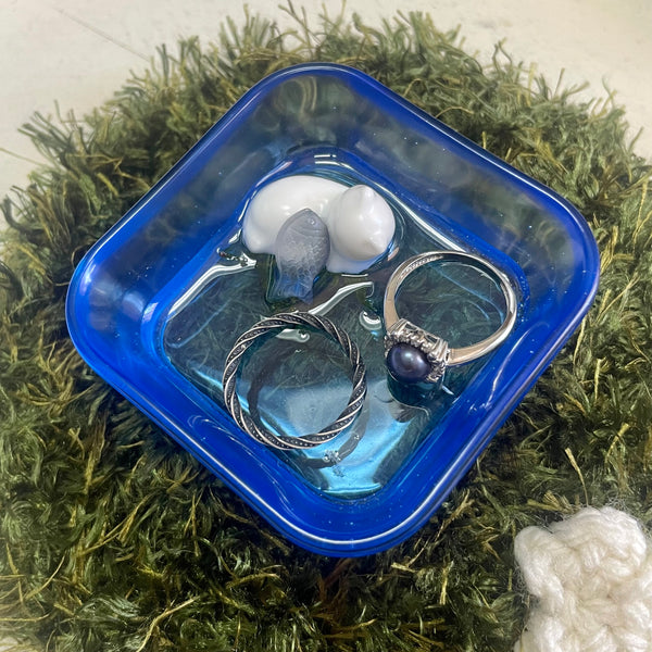 Fish Pond Sleeping Kitty Ring Dishes