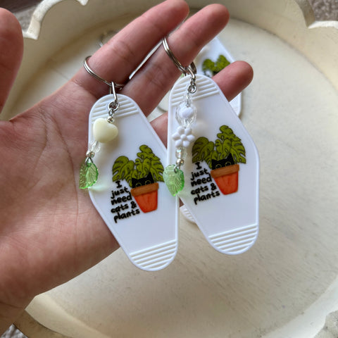 CATS & PLANTS - MOTEL KEYCHAIN