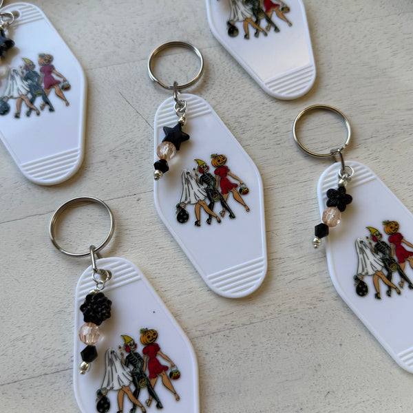 TRAGIC GIRL TRIO - MOTEL KEYCHAIN