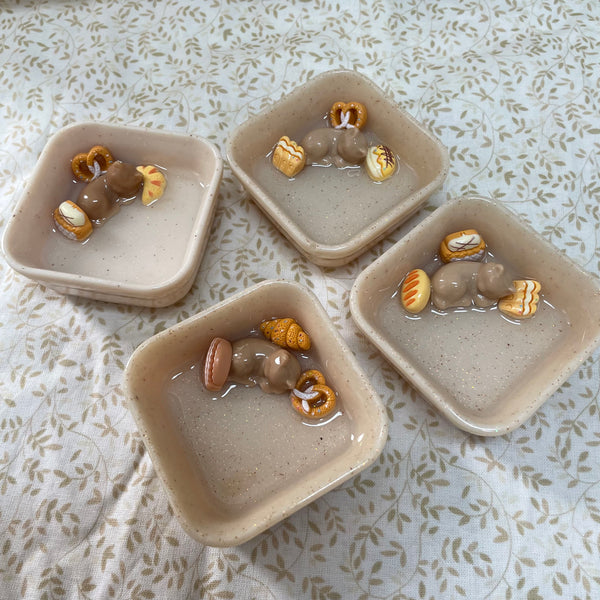 Cat Bakery Sleeping Kitty Ring Dishes