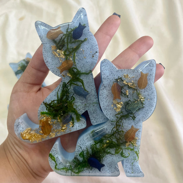 FISH POND — Cat Phone Stand