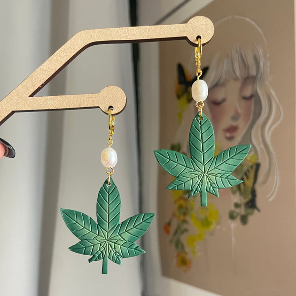 Pot Leaf